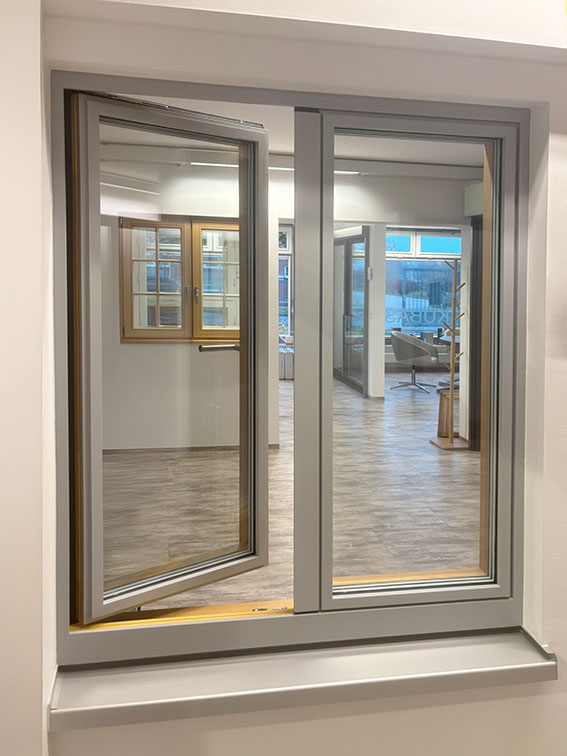 Fenster Holz Aluminium Hellgrau